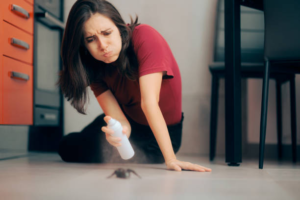 5 Scents That Repel Roaches